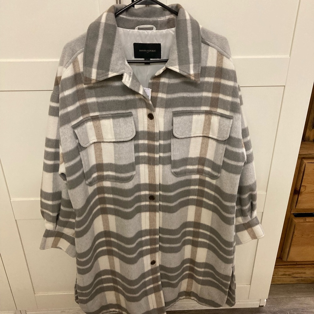 Banana Republic Plaid long shacket, neutral plaid